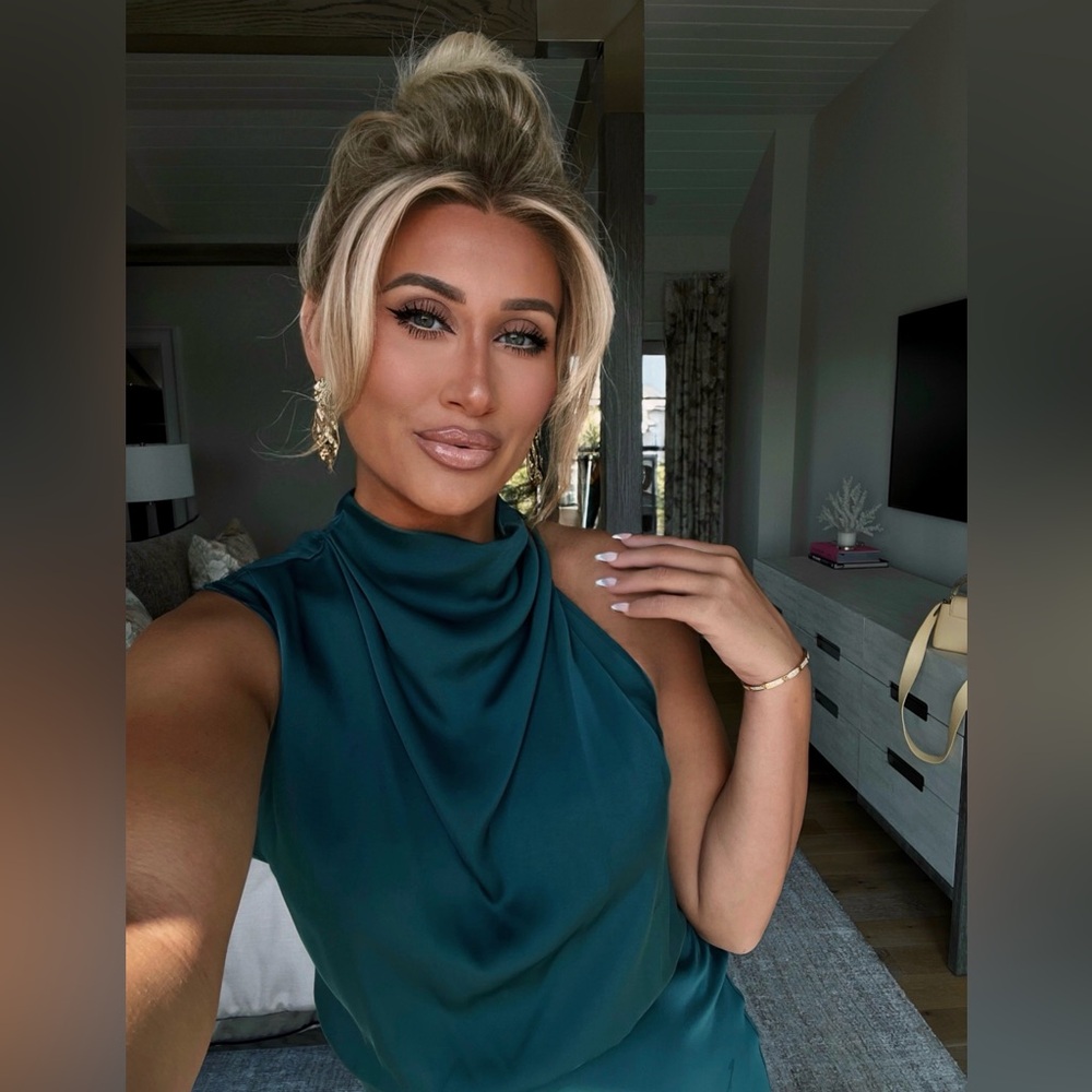 Satin Teal Dress 🤍